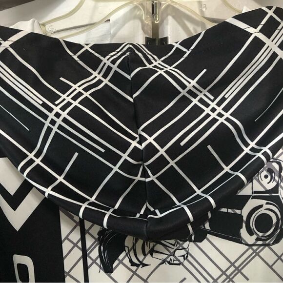 Marvel Cayde Skull Hoodie Black White Long Sleeve Size Small - Picture 8 of 9